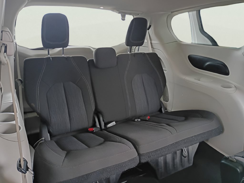 Used 2023 Chrysler Voyager LX FWD image 12