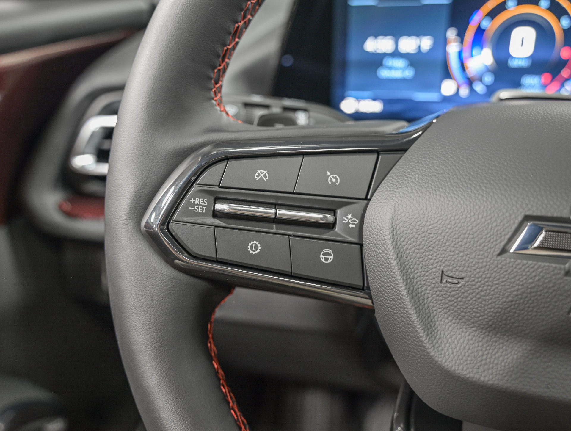 Used 2026 Chevrolet Traverse RS FWD image 19