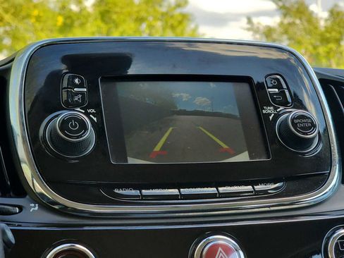 Used 2019 FIAT 500 Pop w/ Urbana Appearance Package FWD image 25