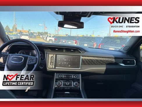 Used 2024 GMC Yukon Denali image 41