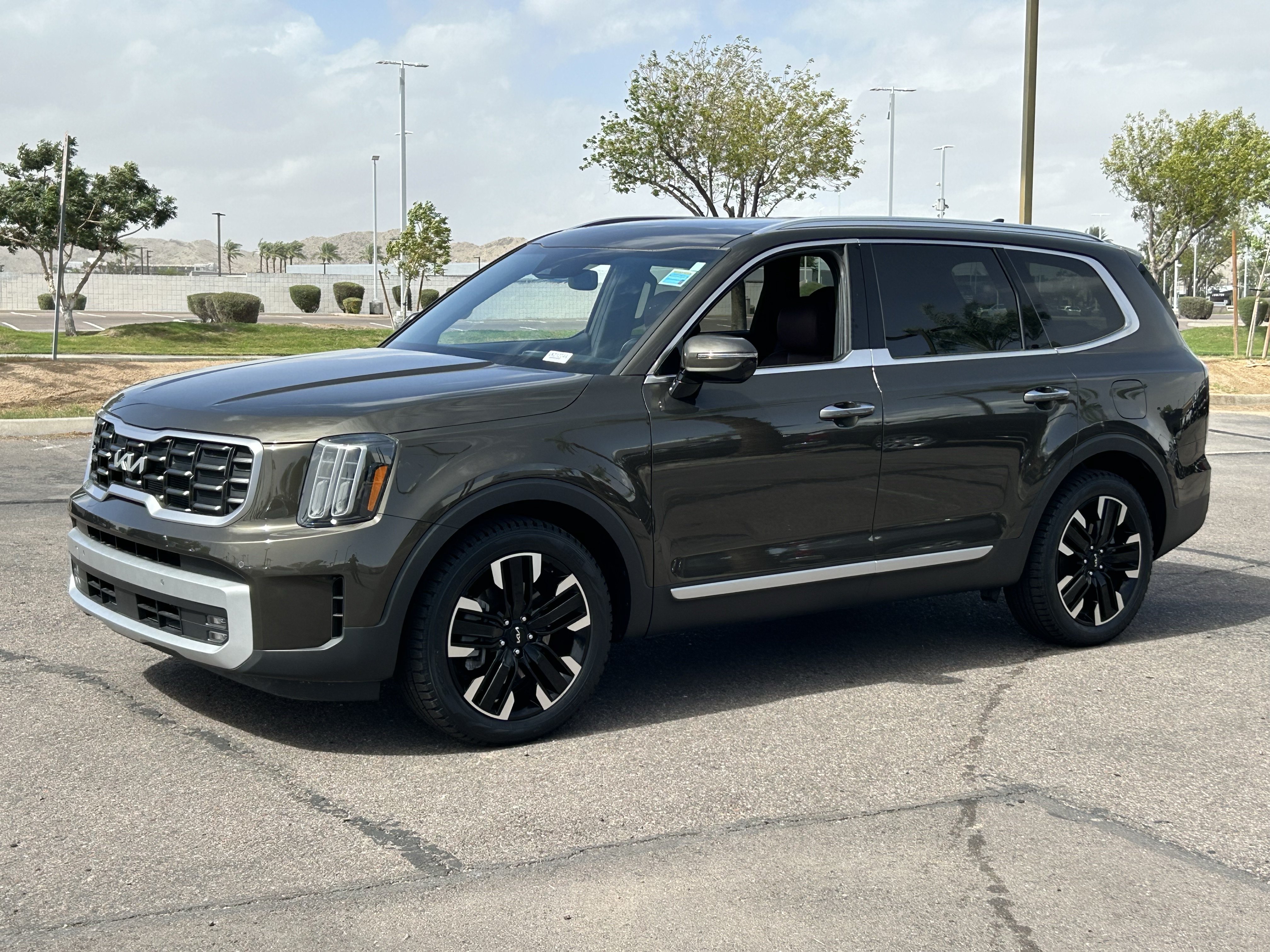 Certified 2024 Kia Telluride SX AWD/4WD image 2