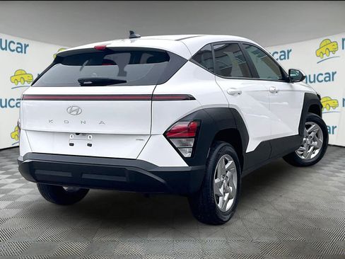 Used 2024 Hyundai Kona SE image 6