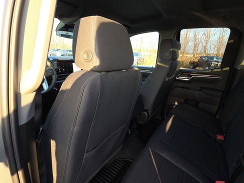 New 2026 GMC Sierra 1500 SLE w/ X31 Off-Road Package image 28