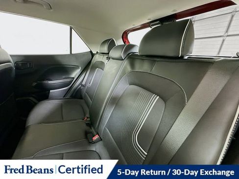 Certified 2025 Hyundai Venue Limited image 26