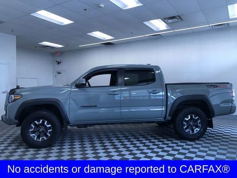 Certified 2023 Toyota Tacoma TRD Off-Road w/ TRD Premium Off Road Package AWD/4WD image 3