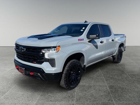 Used 2024 Chevrolet Silverado 1500 LT Trail Boss image 3