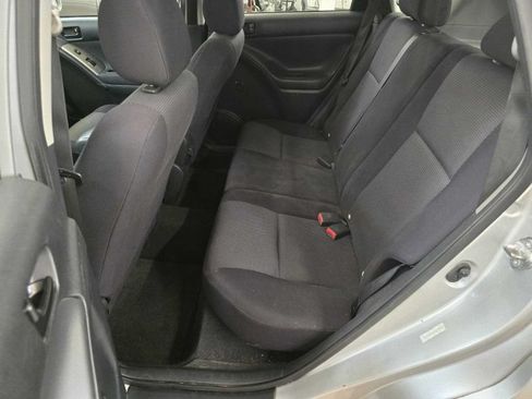 Used 2007 Pontiac Vibe w/ Sun And Sound Package FWD image 11
