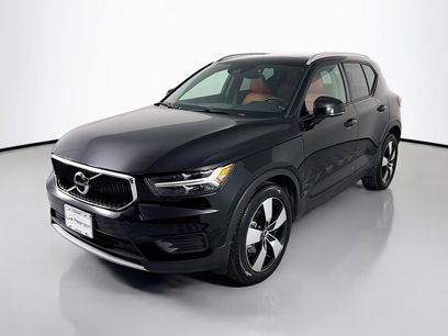 Used 2020 Volvo XC40 T5 Momentum w/ Protection Package Premier