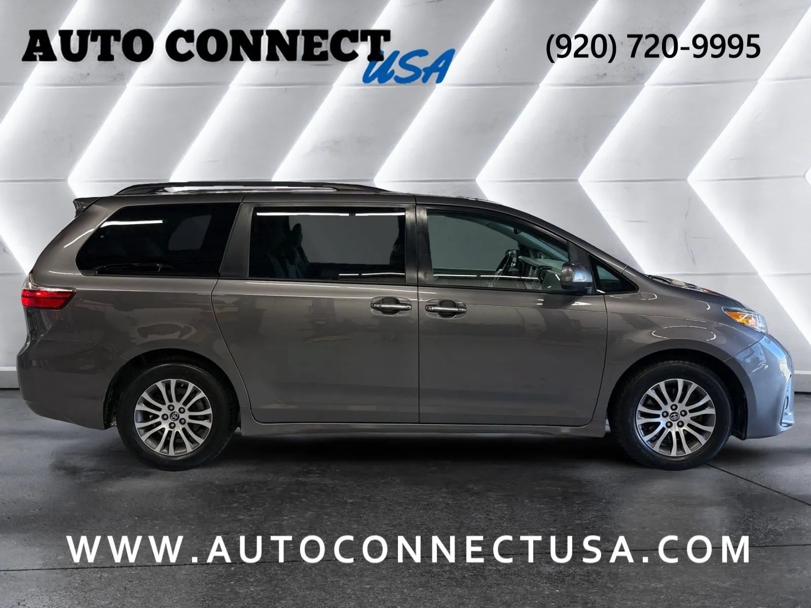 Used 2019 Toyota Sienna XLE FWD image 5