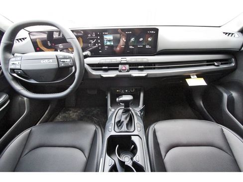 New 2026 Kia K4 EX FWD image 8