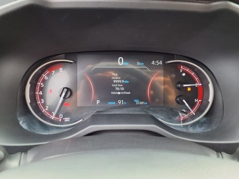 Used 2025 Toyota RAV4 LE AWD/4WD image 17