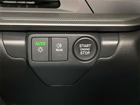 Used 2025 Porsche 911 Carrera image 32