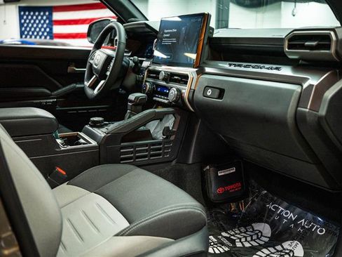 Used 2025 Toyota Tacoma TRD Off-Road w/ TRD Off Road Upgrade Package image 12