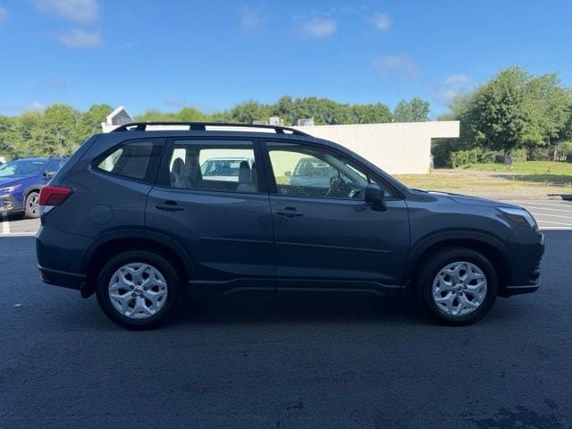 Used 2023 Subaru Forester AWD/4WD image 9
