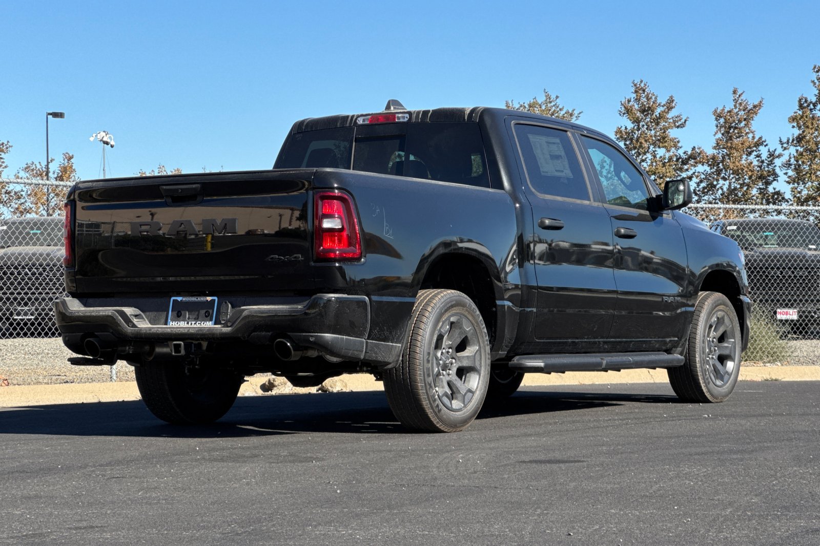 New 2026 RAM 1500 Express AWD/4WD image 3