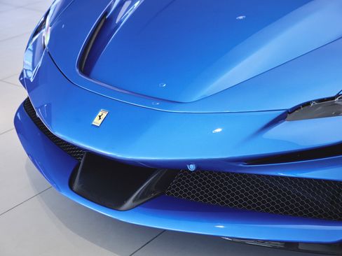 Used 2023 Ferrari SF90 Spider image 14