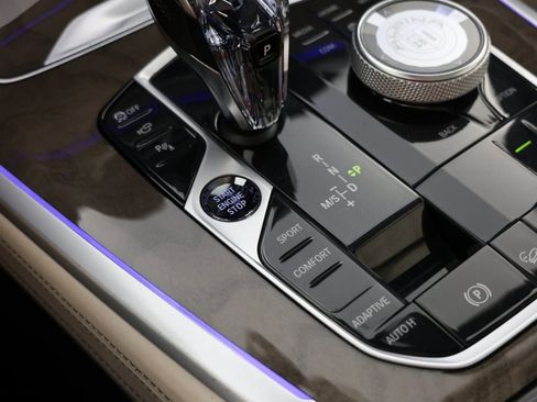 Used 2021 BMW ALPINA XB7 image 33