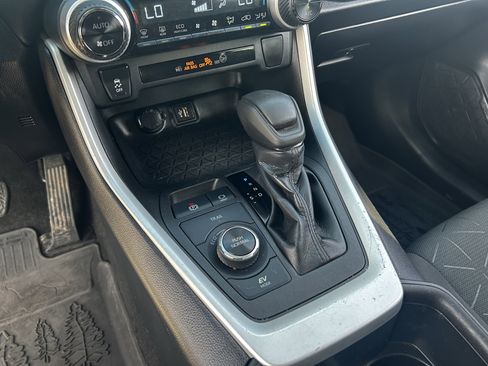 Used 2023 Toyota RAV4 AWD Hybrid image 25