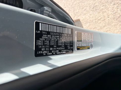 Used 2025 Genesis GV80 3.5T e-SC AWD/4WD image 25