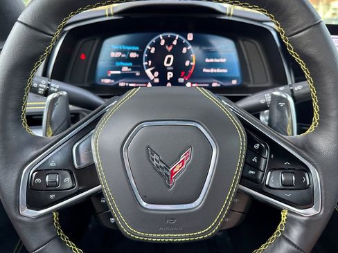 Used 2021 Chevrolet Corvette Stingray w/ Z51 Performance Package image 22