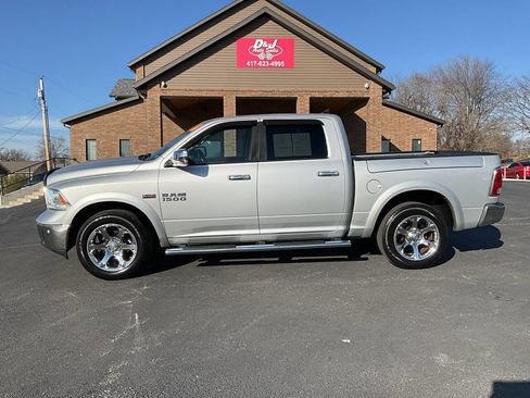 Used 2016 RAM 1500 Laramie w/ Convenience Group image 2