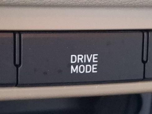 Used 2018 Hyundai Accent SE FWD image 25