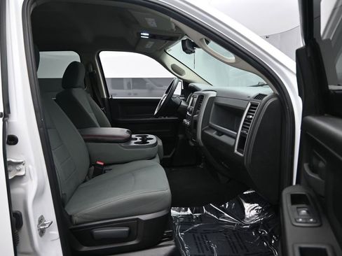 Used 2015 RAM 1500 Express AWD/4WD image 20