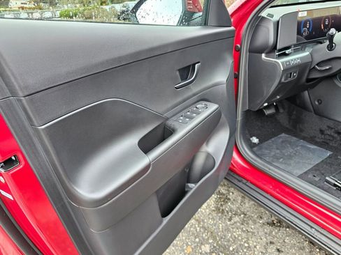 New 2026 Hyundai Kona SE image 17