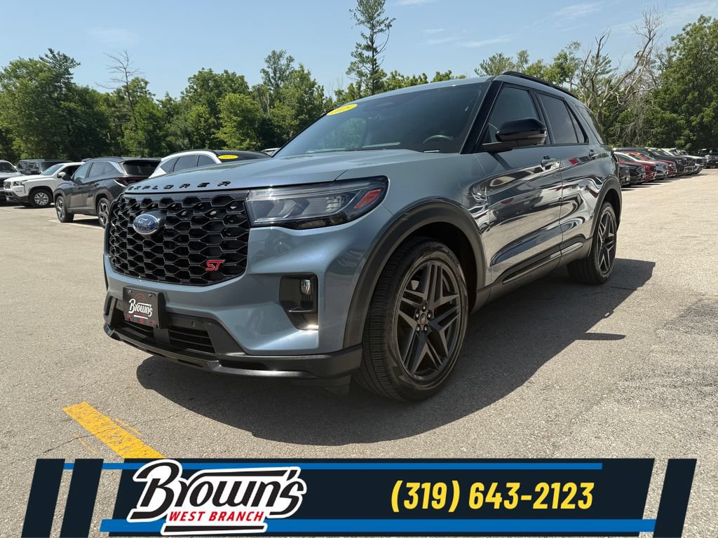 Used 2025 Ford Explorer ST AWD/4WD image 1