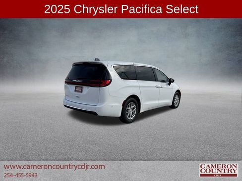 New 2025 Chrysler Pacifica Select image 3