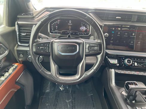 Used 2025 GMC Sierra 1500 Denali Ultimate AWD/4WD image 21