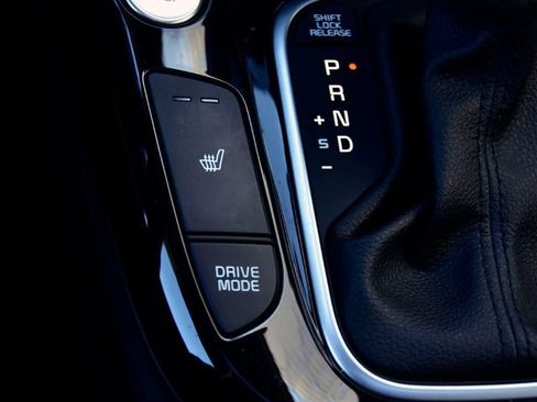 Certified 2025 Kia Soul EX image 24