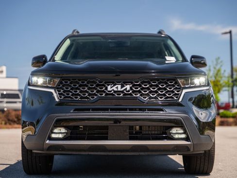 Used 2023 Kia Sorento X-Line EX image 2