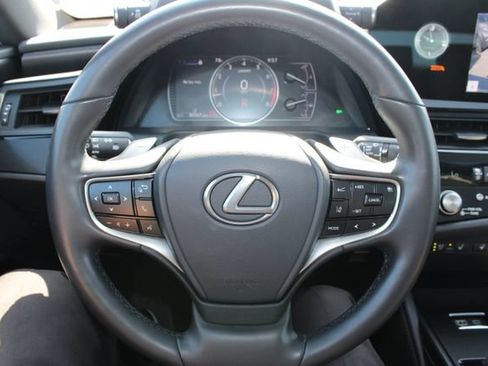 Certified 2024 Lexus ES 350 w/ Premium Package FWD image 16