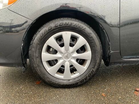 Used 2010 Toyota Corolla LE image 9