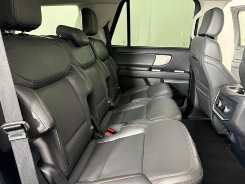 Certified 2025 Ford Expedition Active AWD/4WD image 14