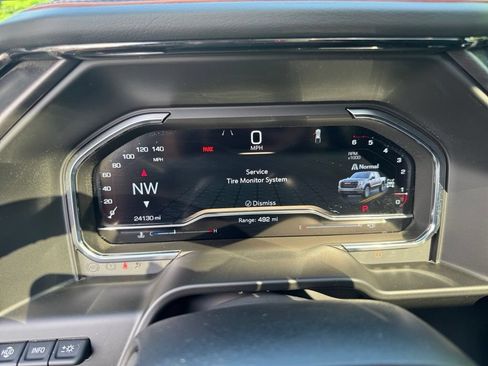 Used 2025 GMC Sierra 1500 AT4 w/ AT4 Premium Package AWD/4WD image 14