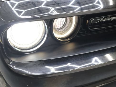 Used 2019 Dodge Challenger R/T Scat Pack w/ Shaker Package RWD image 29