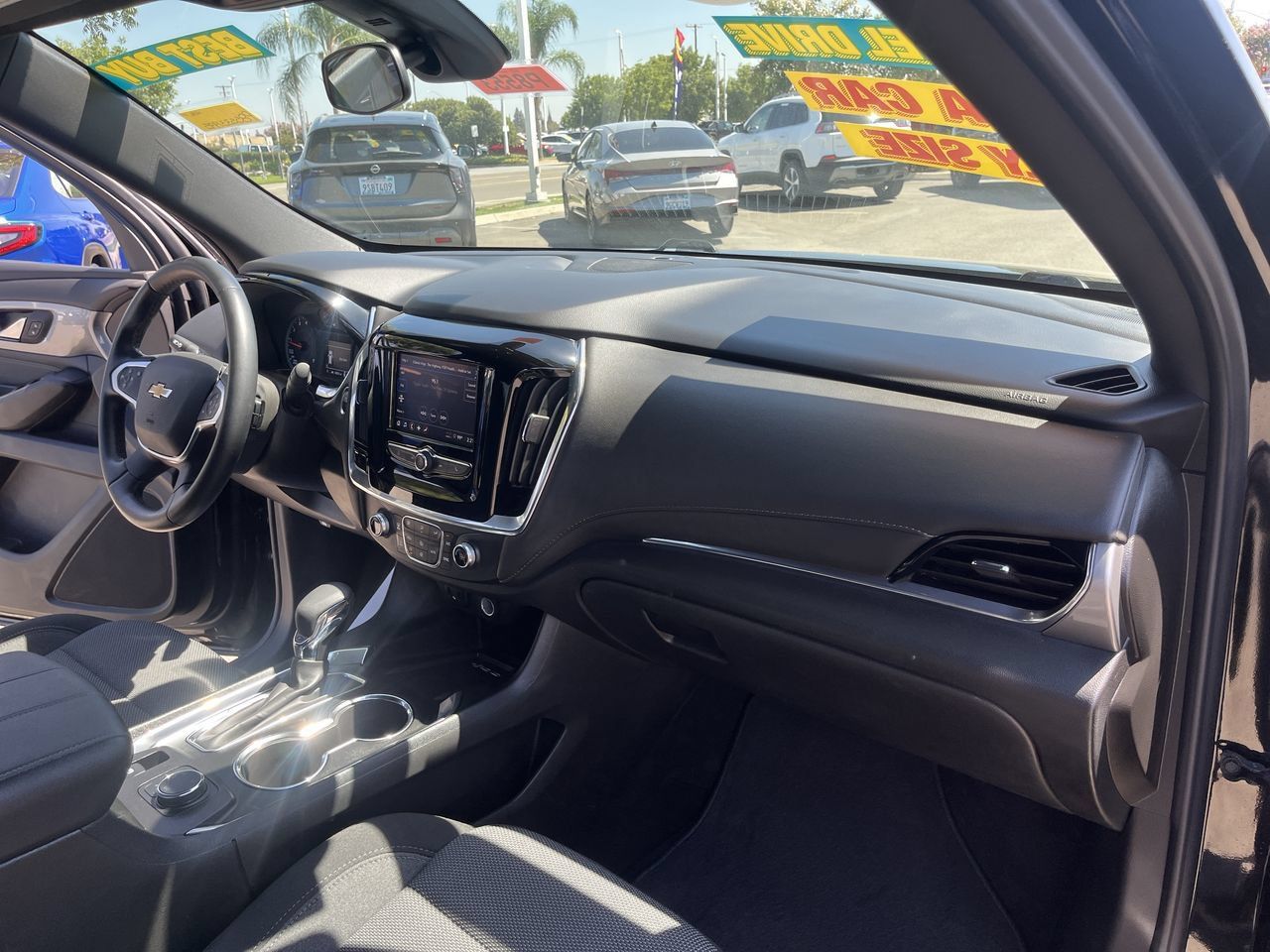 Used 2023 Chevrolet Traverse LT w/ LPO, Cargo Package AWD/4WD image 26