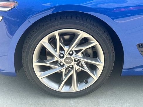 Used 2022 Genesis G70 2.0T RWD image 5