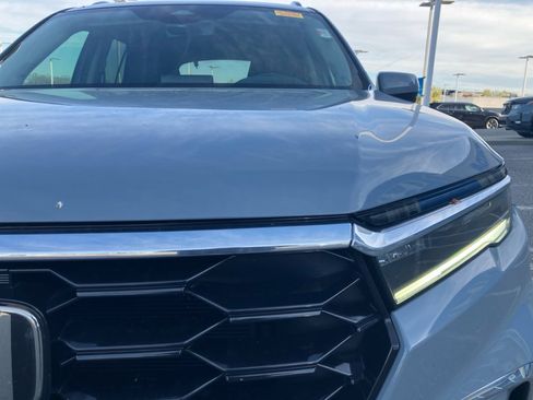 Used 2024 Honda Pilot Touring image 30