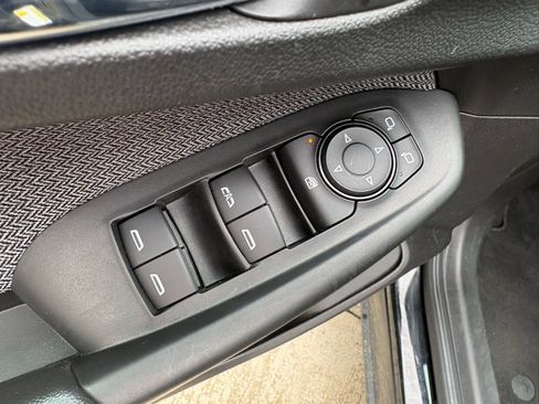 Used 2021 Chevrolet TrailBlazer LT w/ Convenience Package FWD image 11