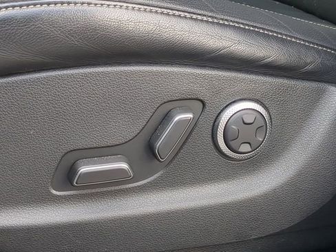Used 2024 Genesis GV80 2.5T AWD/4WD image 23