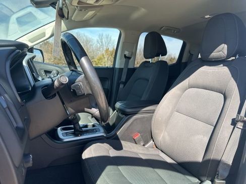 Used 2021 Chevrolet Colorado LT image 13