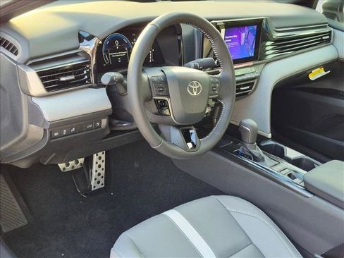 New 2026 Toyota Camry SE FWD image 3