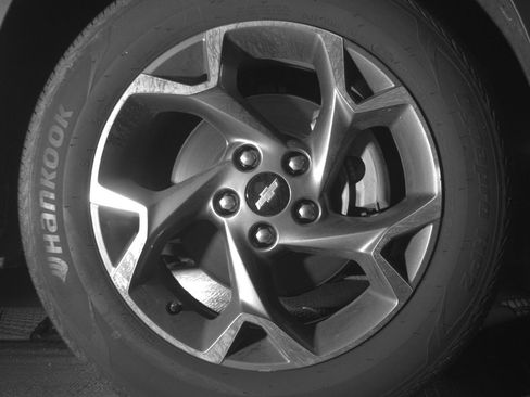 Used 2025 Chevrolet Trax LT w/ LT Convenience Package FWD image 13
