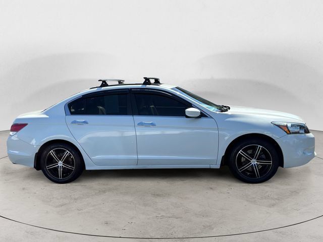 Used 2010 Honda Accord EX-L image 4