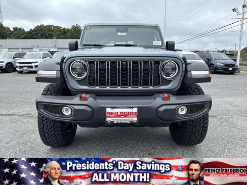 New 2025 Jeep Gladiator Rubicon w/ Technology Group image 8