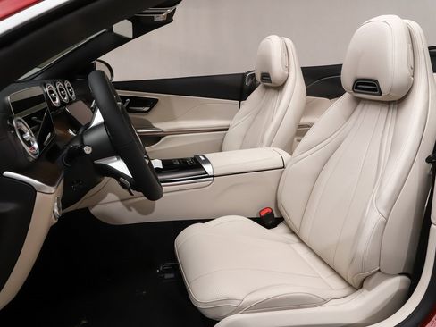 New 2026 Mercedes-Benz CLE 300 4MATIC Cabriolet image 7