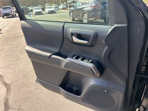 Used 2023 Toyota Tacoma TRD Sport image 25
